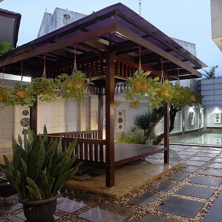 ARCS House Pakubuwono by Jambuluwuk Hotel Jakarta Bagian luar foto